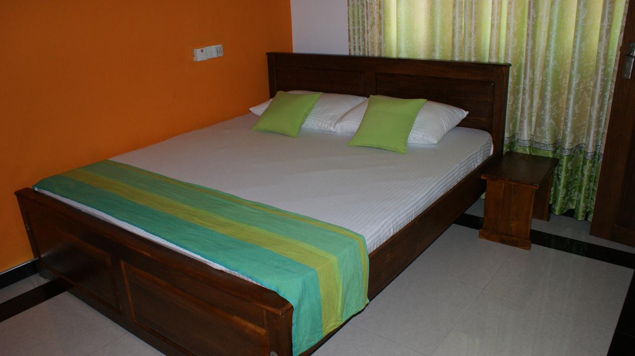 Bee Nest Bed & Breakfast Negombo Buitenkant foto